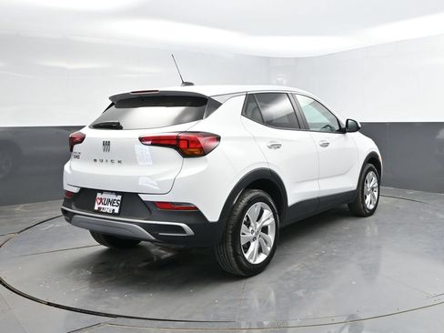 Used 2025 Buick Encore GX Preferred AWD/4WD image 9
