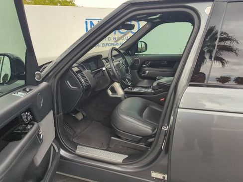 Used 2018 Land Rover Range Rover HSE AWD/4WD image 11