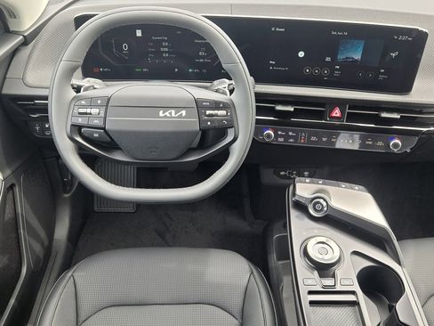 New 2025 Kia EV6 Wind RWD image 20