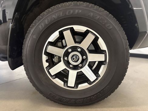 Used 2024 Toyota 4Runner TRD Off-Road Premium w/ Moonroof Package AWD/4WD image 50
