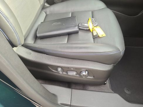 Used 2024 Cadillac XT4 Sport image 23