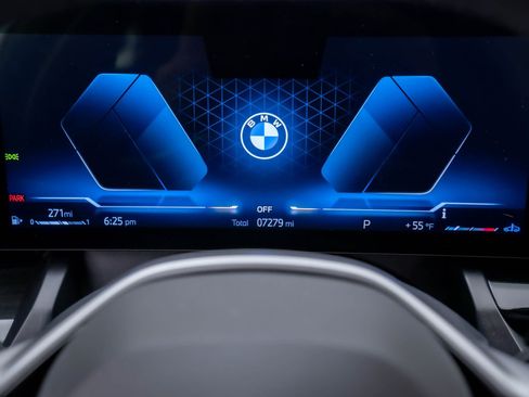 Certified 2024 BMW 530i xDrive w/ Convenience Package image 14