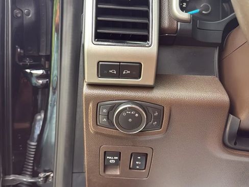 Used 2020 Ford F150 King Ranch w/ Equipment Group 601A Luxury AWD/4WD image 19