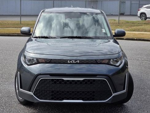 Used 2025 Kia Soul LX image 2