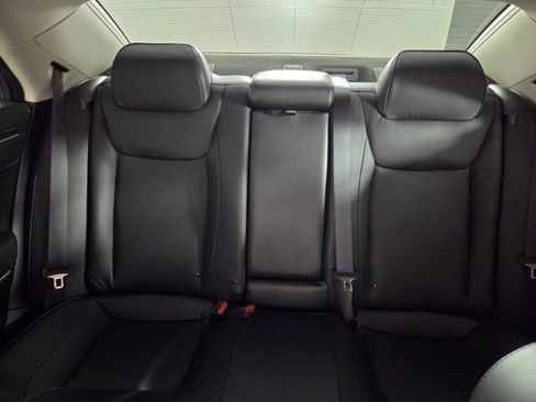 Used 2023 Chrysler 300 Touring L w/ Comfort Group RWD image 21