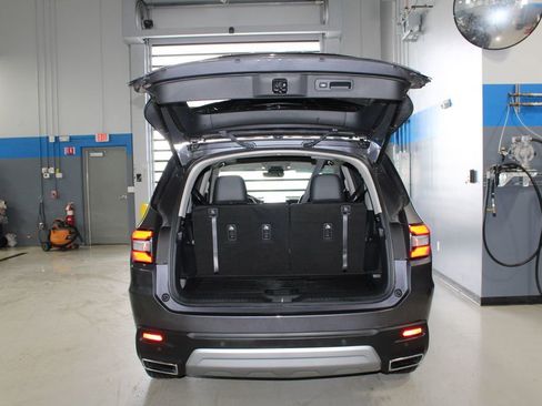 Used 2025 Honda Pilot Touring image 49