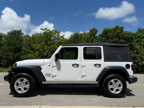 Used 2018 Jeep Wrangler Unlimited Sport S AWD/4WD image 6