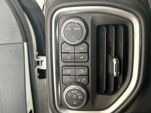 Used 2020 GMC Sierra 2500 Denali w/ Denali Ultimate Package image 17