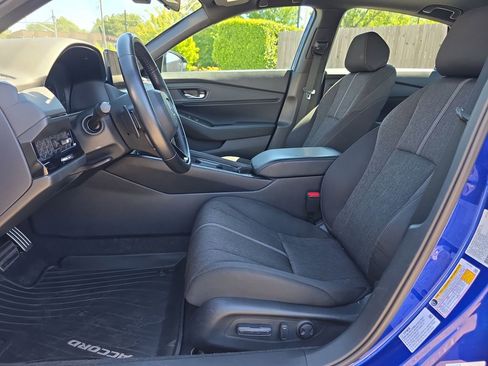 Used 2024 Honda Accord Sport image 10