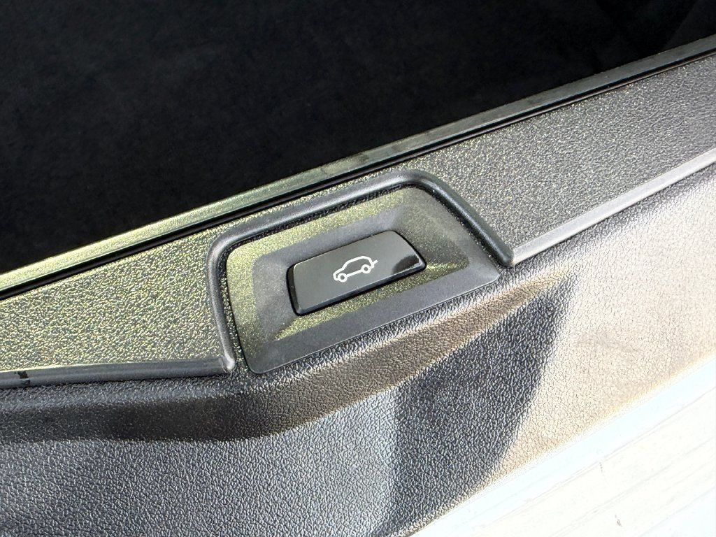 Used 2020 BMW X5 xDrive40i w/ Convenience Package AWD/4WD image 15