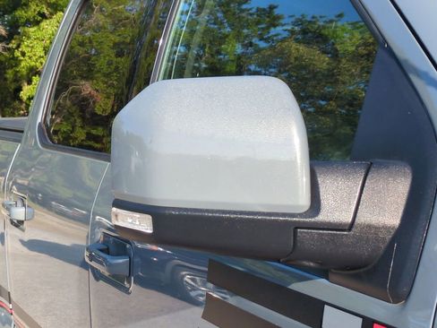 Used 2019 Ford F150 Lariat w/ Equipment Group 502A Luxury image 12