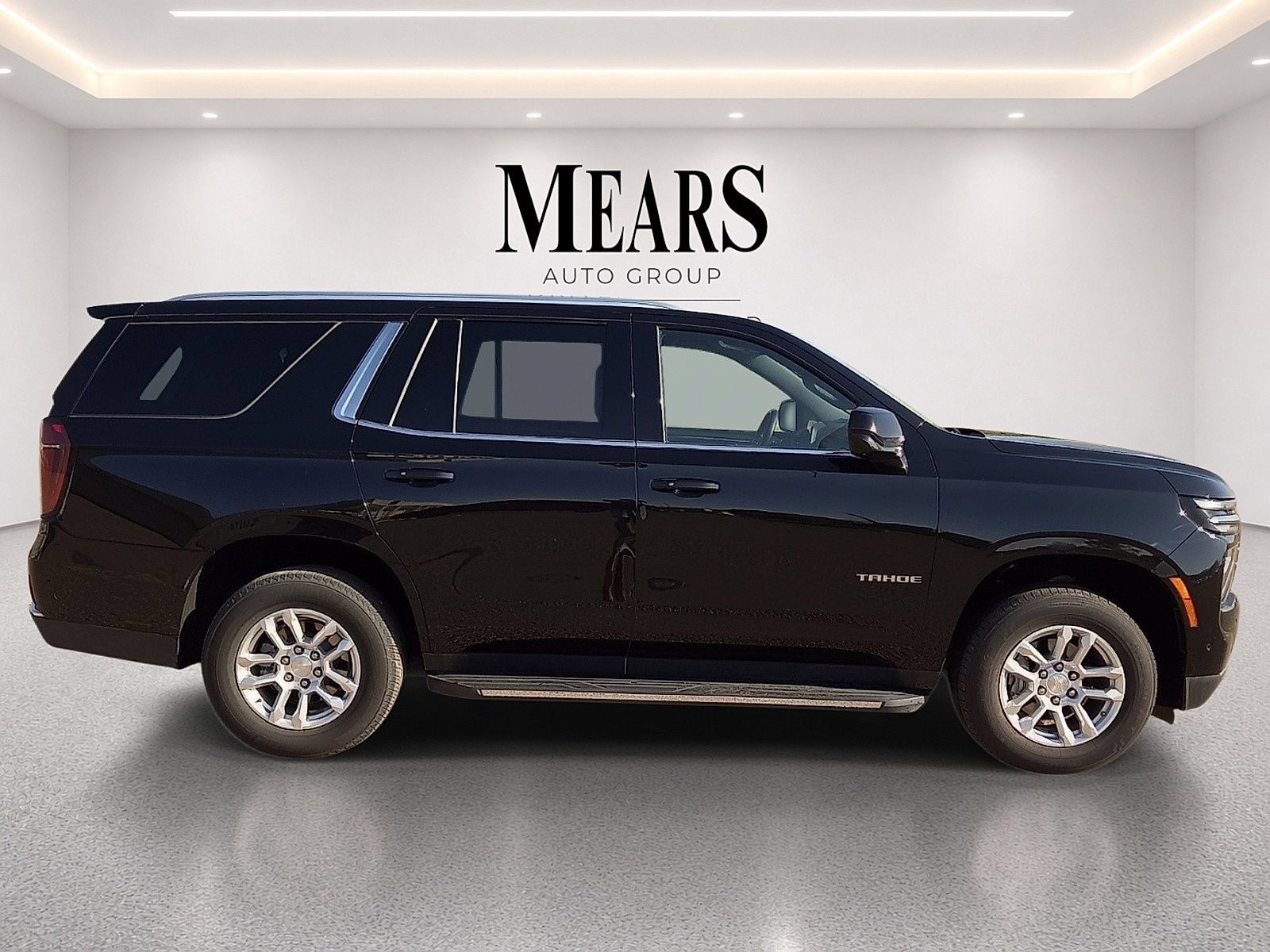 Used 2025 Chevrolet Tahoe LT AWD/4WD image 6