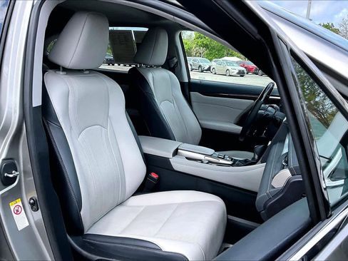 Used 2018 Lexus RX 350 w/ Premium Package image 9