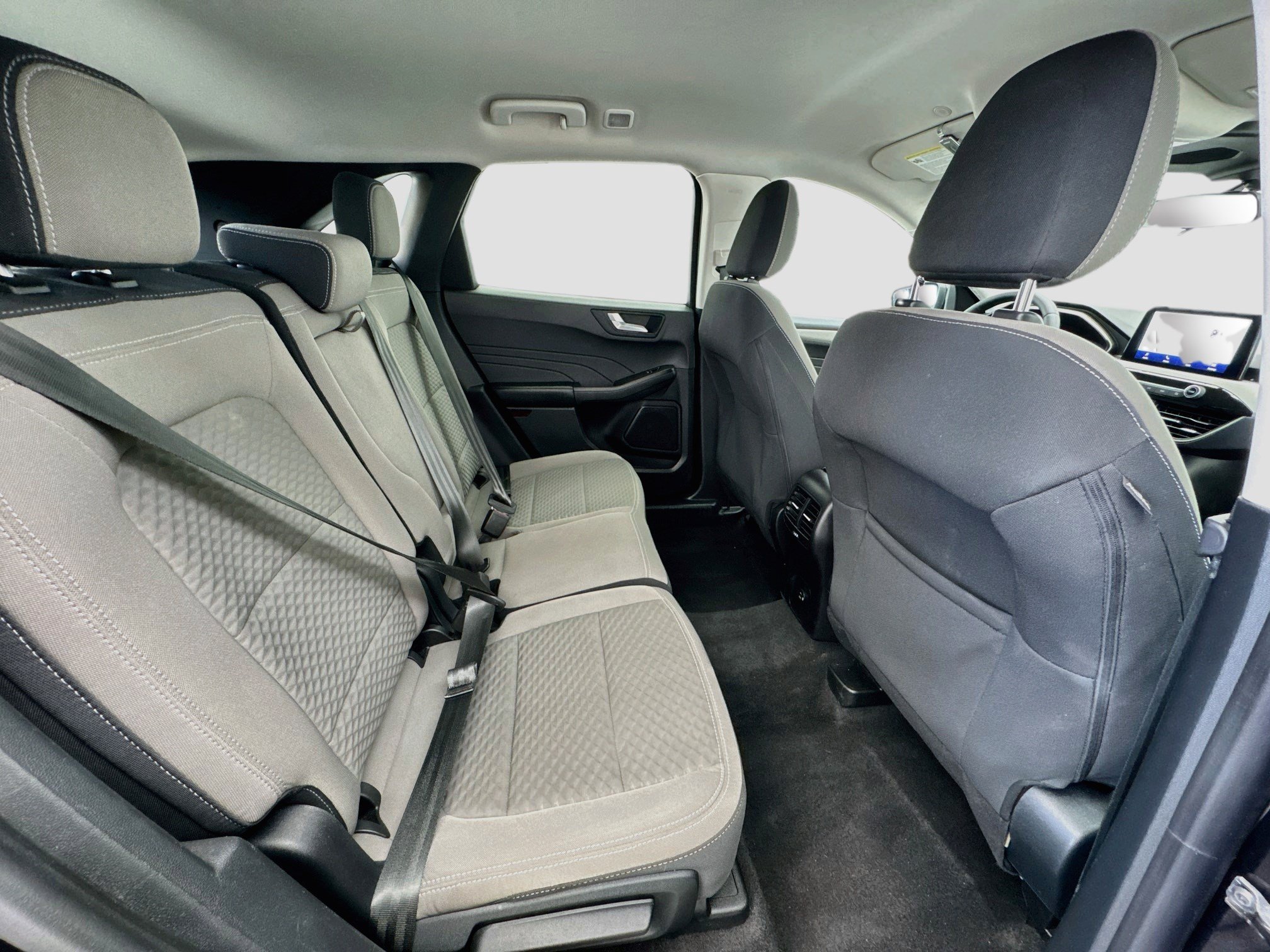 Used 2021 Ford Escape SE w/ SE Sport Appearance Package FWD image 18