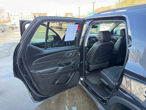 Used 2020 Chevrolet Traverse LT w/ Driver Confidence II Package image 24