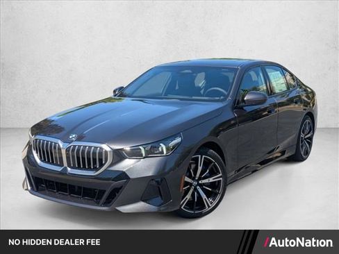 Used 2026 BMW 530i xDrive w/ M Sport Package AWD/4WD image 1