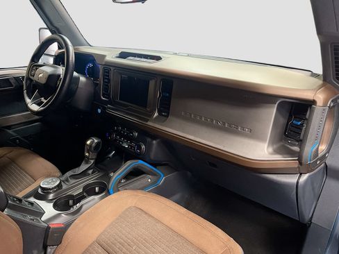 Used 2023 Ford Bronco Outer Banks AWD/4WD image 27