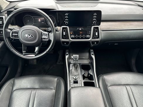 Used 2021 Kia Sorento EX image 14
