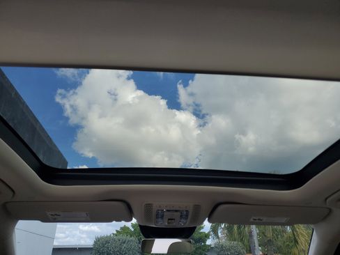 Used 2021 Mercedes-Benz GLE 450 4MATIC image 15