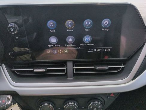 Used 2024 Chevrolet Trax RS image 15