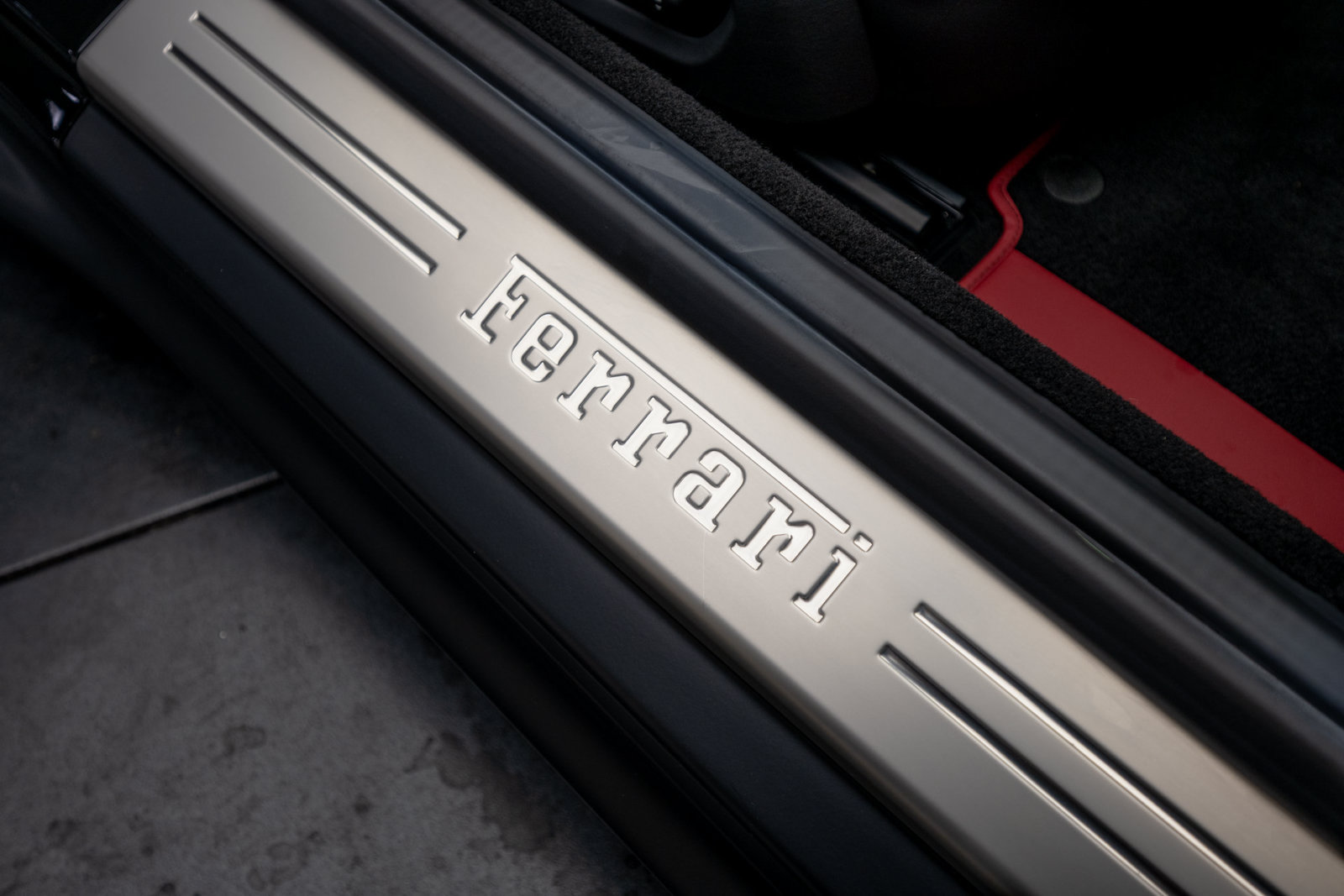 Used 2022 Ferrari 812 GTS RWD image 27