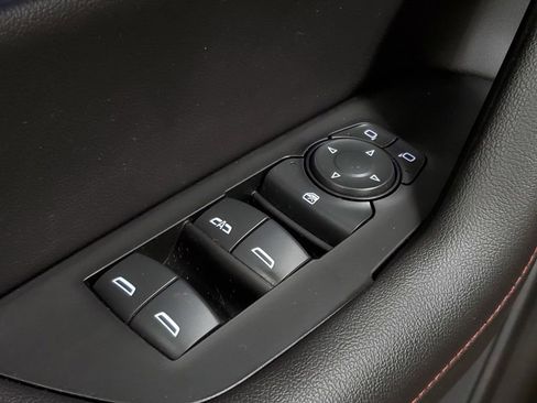 Used 2022 Chevrolet Blazer RS image 27