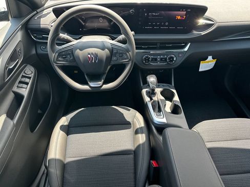 New 2026 Buick Envista Preferred FWD image 23