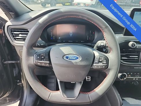 Used 2023 Ford Escape ST-Line image 4