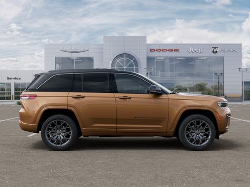 New 2026 Jeep Grand Cherokee Summit AWD/4WD image 47