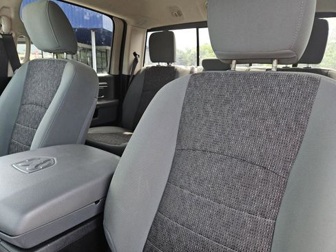 Used 2020 RAM 1500 Classic SLT w/ Luxury Group RWD image 24