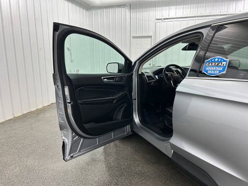 Used 2022 Ford Edge Titanium AWD/4WD image 19