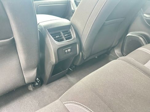 Used 2025 Chevrolet Blazer LT image 24