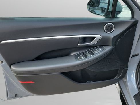 Used 2025 Hyundai Sonata SEL FWD image 14