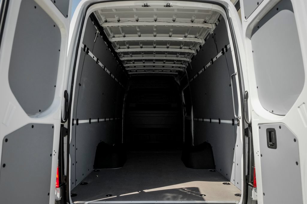 Used 2026 Mercedes-Benz Sprinter 3500 image 11