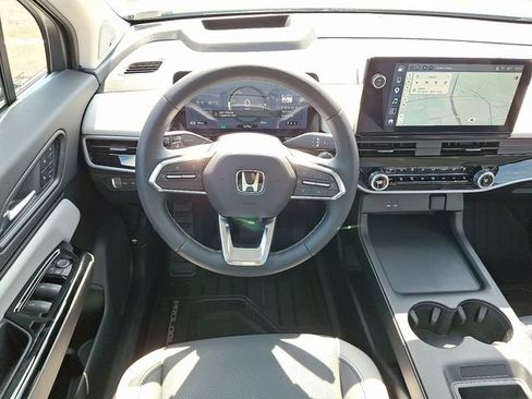 Used 2026 Honda Prologue Elite image 11
