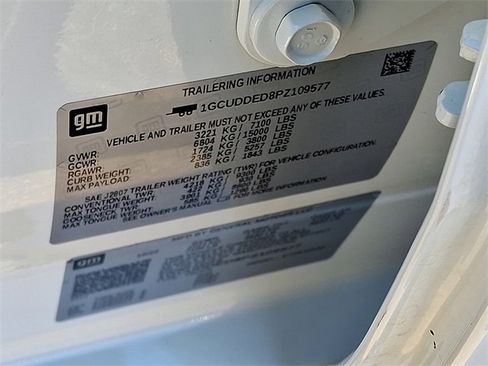 Used 2023 Chevrolet Silverado 1500 LT w/ Protection Package image 23