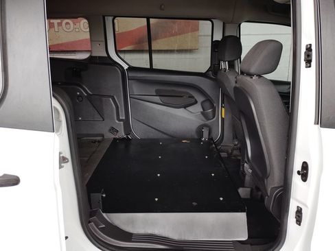 Used 2018 Ford Transit Connect XL FWD image 13