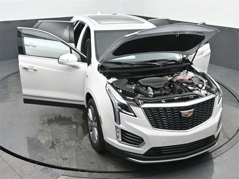 Certified 2025 Cadillac XT5 Premium Luxury image 62