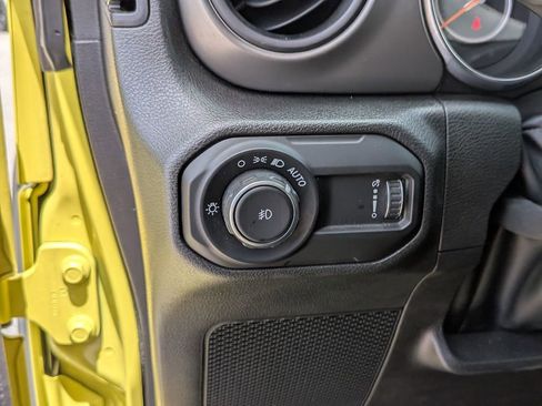 Used 2023 Jeep Wrangler Unlimited Sport AWD/4WD image 17