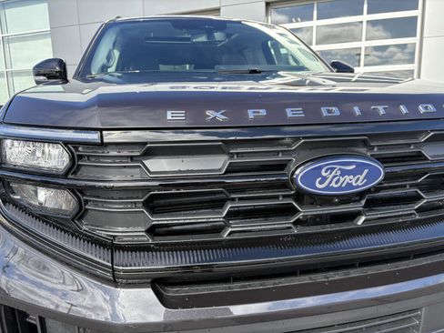 New 2026 Ford Expedition Active image 26