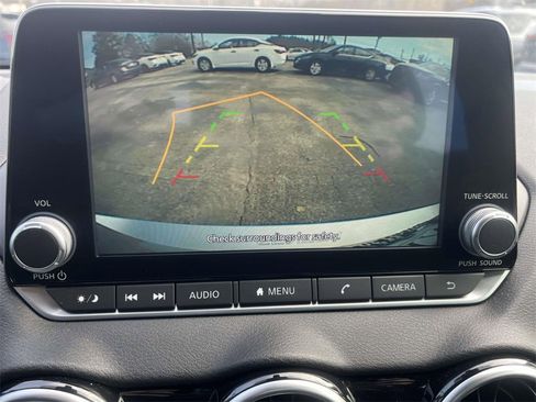 Used 2022 Nissan Sentra SV w/ Trunk Package image 21