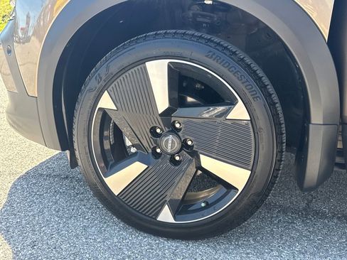 Certified 2025 Nissan Kicks SR AWD/4WD image 28