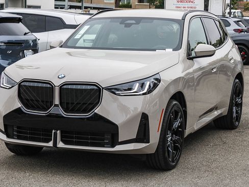 New 2026 BMW X3 xDrive30 w/ M Sport Package AWD/4WD image 3