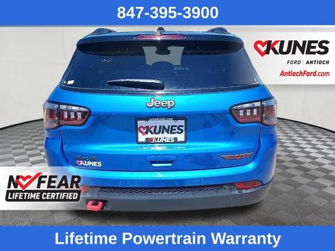 Used 2025 Jeep Compass Trailhawk AWD/4WD image 5