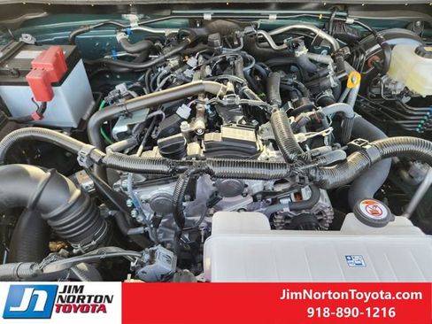 Used 2025 Toyota 4Runner TRD Off-Road Premium image 33