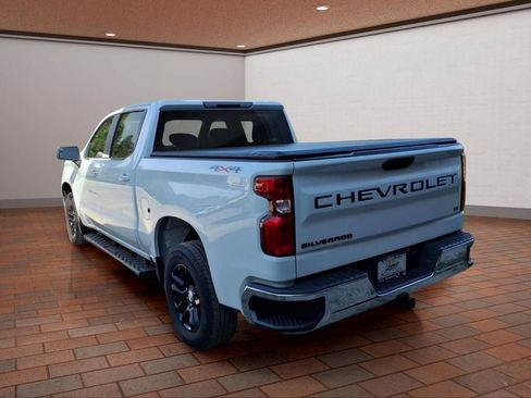 Used 2022 Chevrolet Silverado 1500 LT AWD/4WD image 7