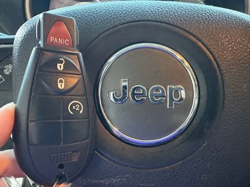 Used 2014 Jeep Cherokee Latitude w/ Cold Weather Group image 24