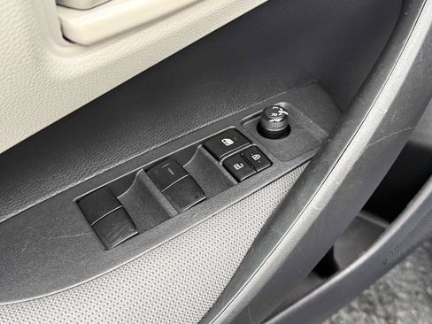 Used 2024 Toyota Corolla LE FWD image 11