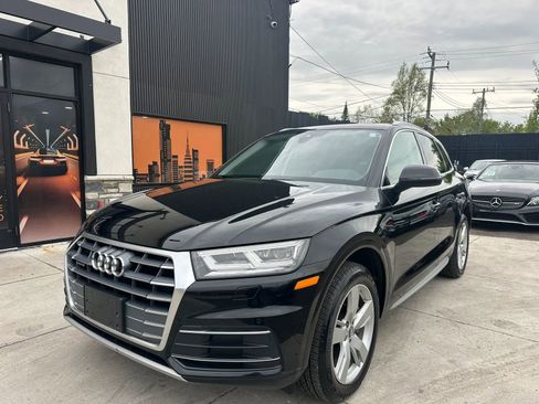 Used 2019 Audi Q5 2.0T Premium Plus w/ Premium Plus Package AWD/4WD image 1
