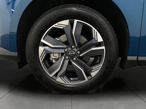 Used 2025 Nissan Murano SL image 12